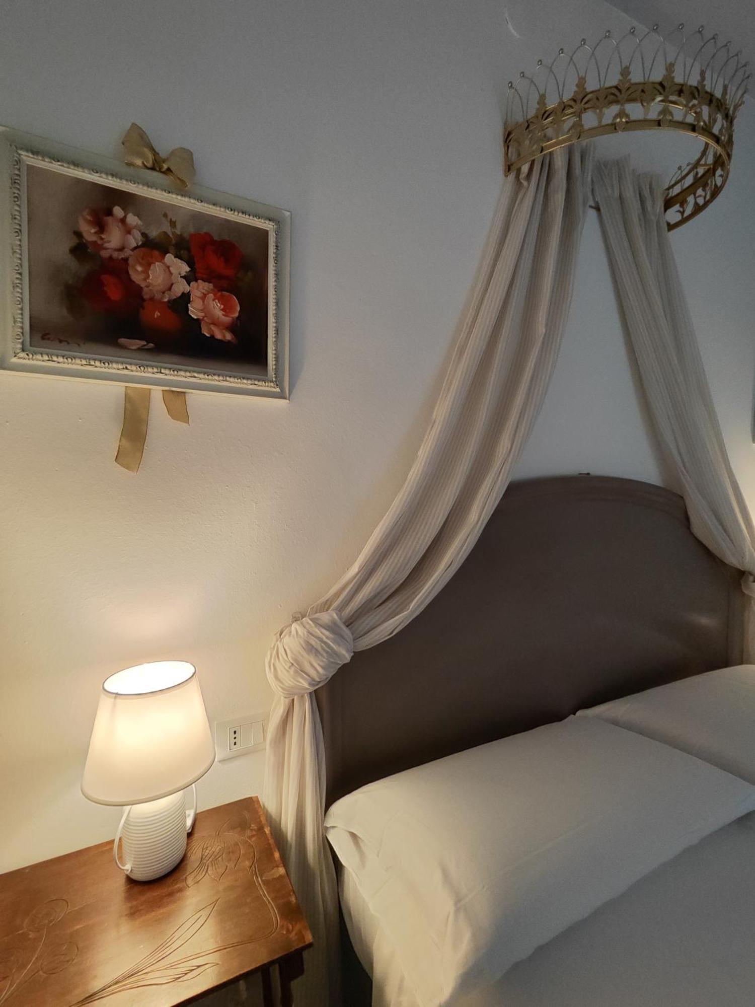 Bed and Breakfast Garda Relais Antica Romelia Монтикьяри Экстерьер фото