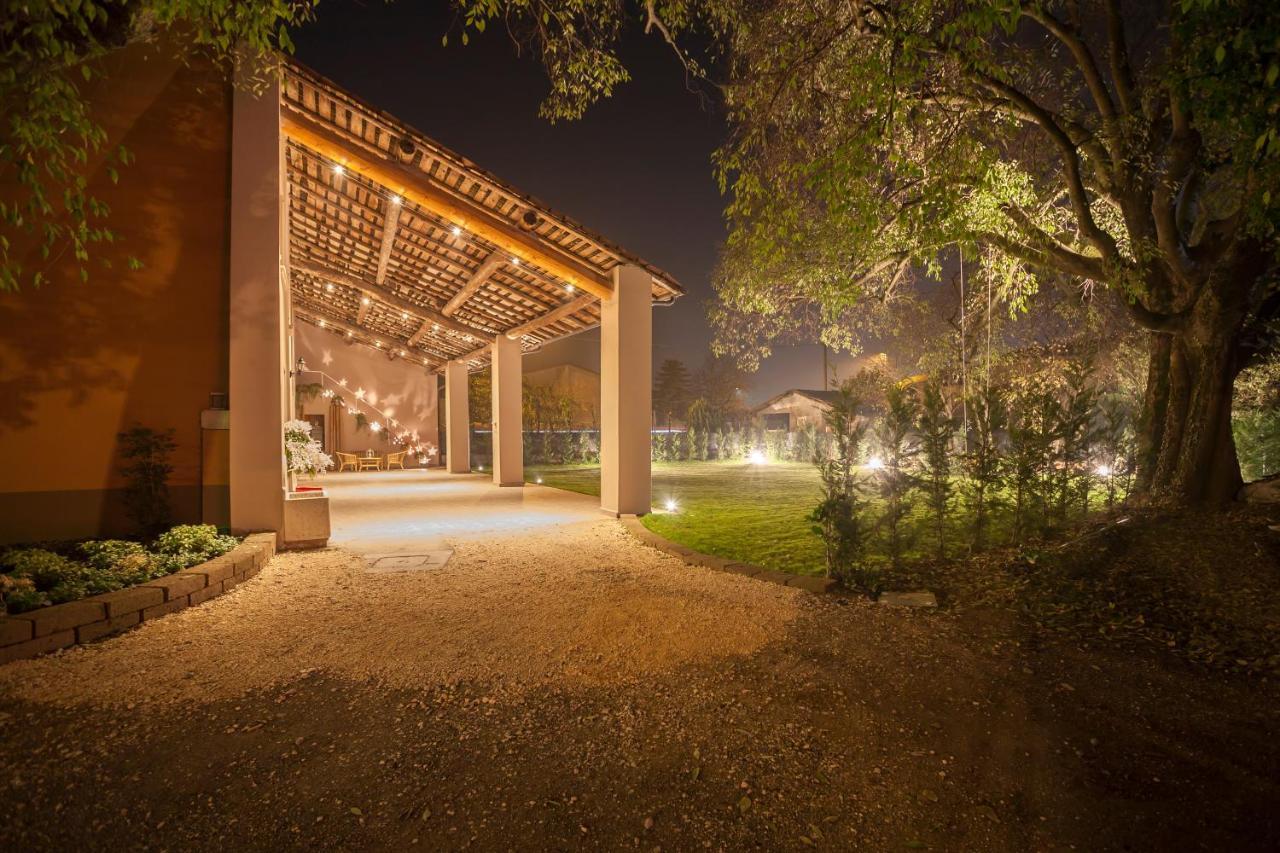 Bed and Breakfast Garda Relais Antica Romelia Монтикьяри Экстерьер фото